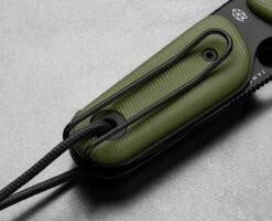 The Redstone OD Green - Black - Serrated The Redstone -Sportsandmore Geschäft acf TJB 21 Redstone ODGreenBlack DetailOnSteel Clip PDP 1600x1296 1280x1280